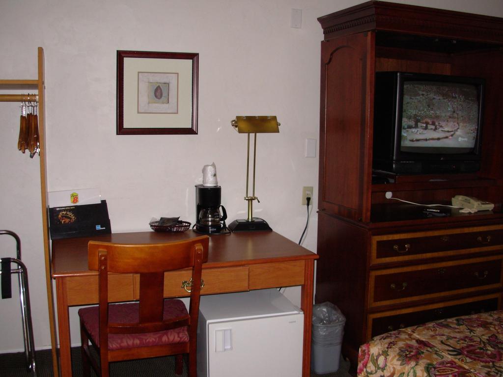 Red Lion Inn And Suites フェデラルウェイ エクステリア 写真